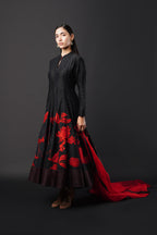 Secret Closet Siyah o Surkh Anarkali