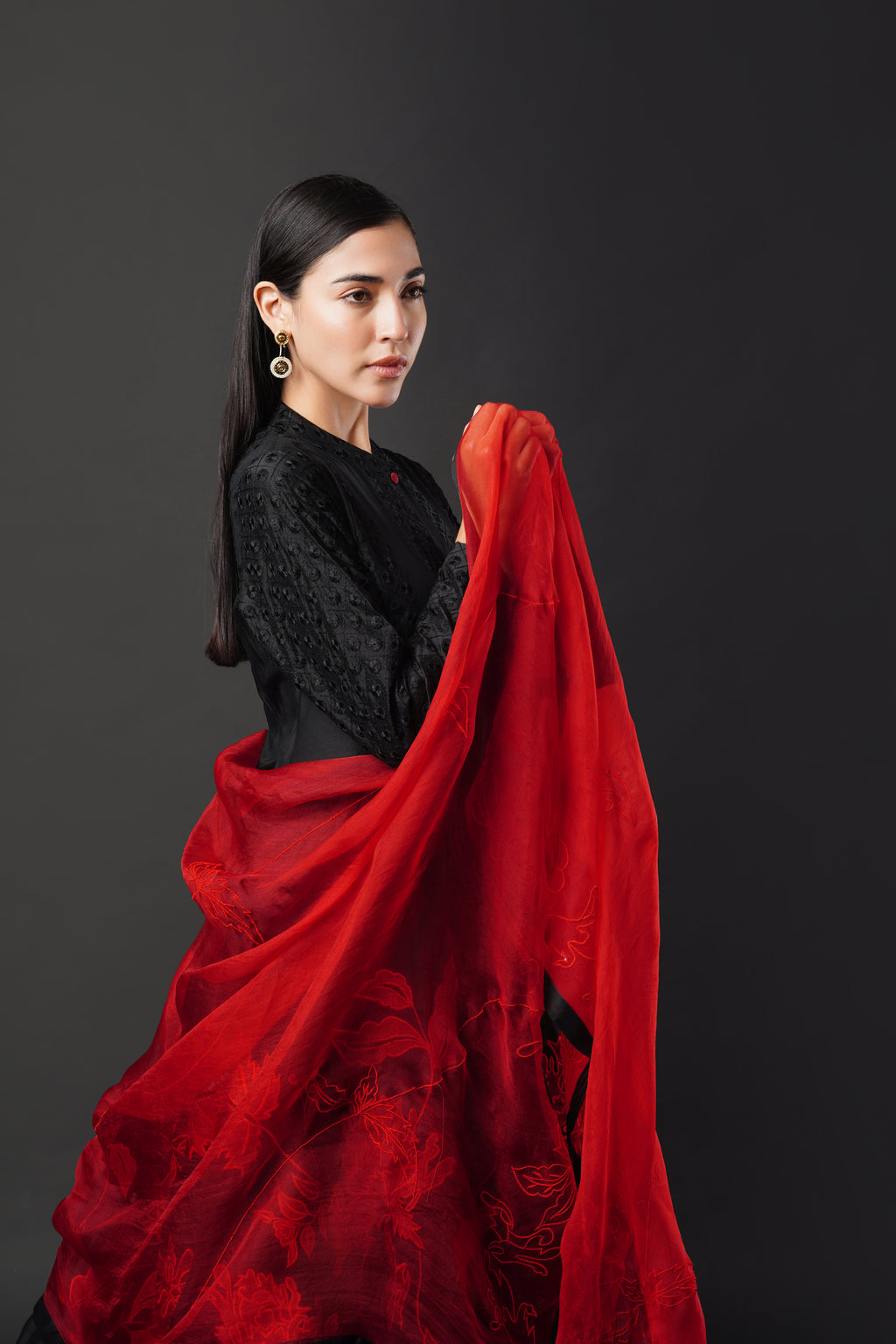 Secret Closet Siyah o Surkh Anarkali